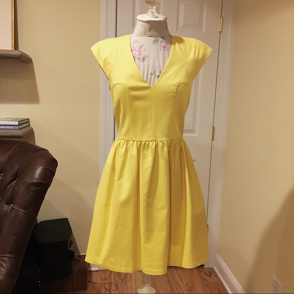 French Connection Yellow Flare Dress. - Picture 2 of 5